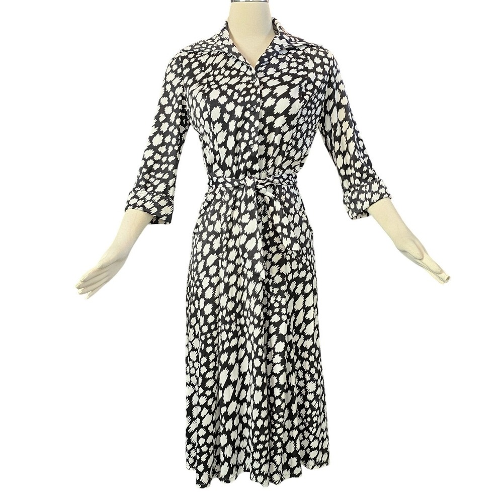 Vintage 1970s Dress Black White‎ Spots Pointed Collar Button Front Retro Casual